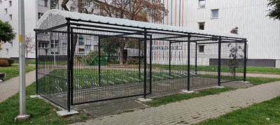 Wiata Rowerowa Zamykana 9x3 m x 2 bramy  